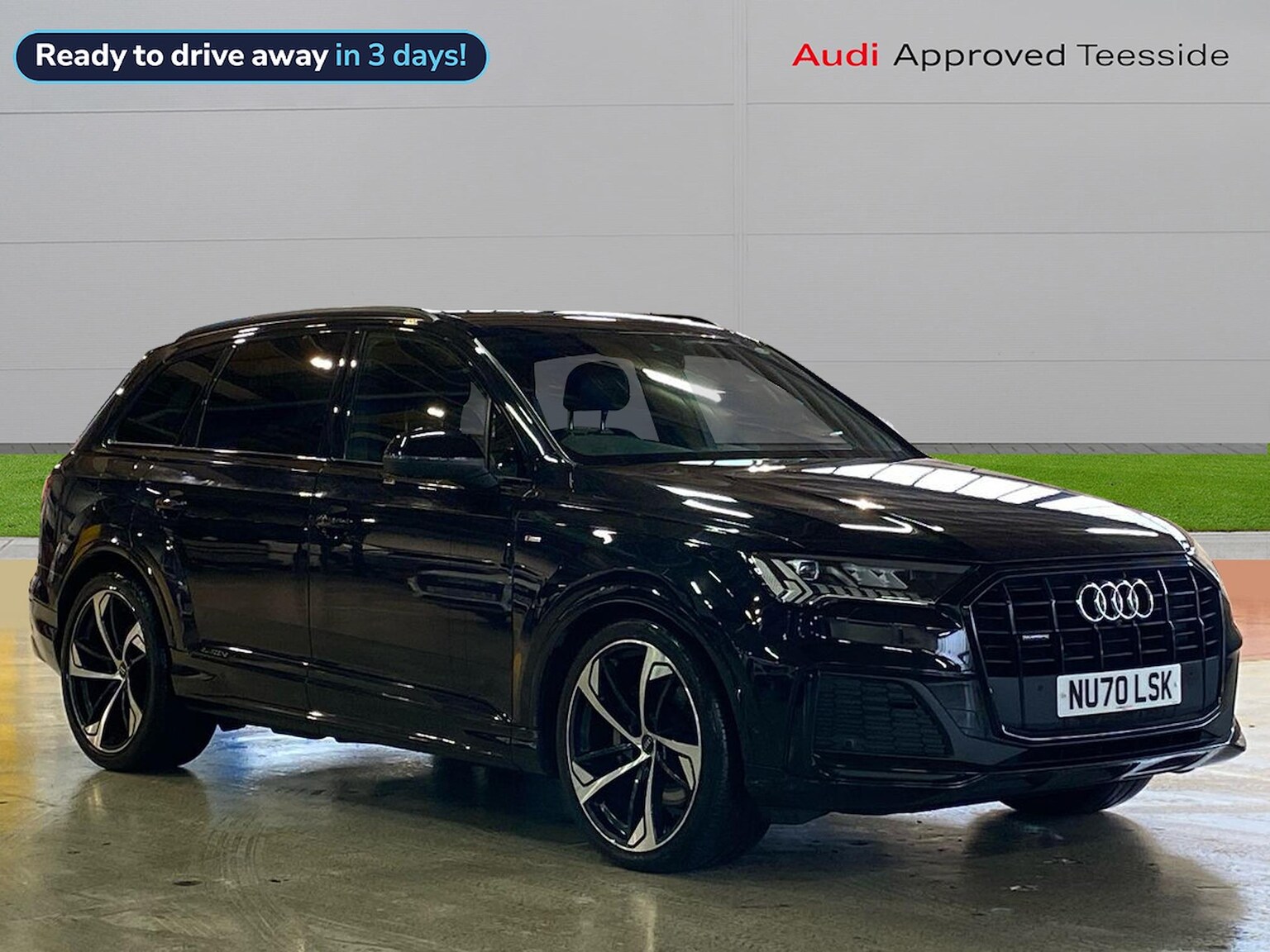 Main listing image - Audi Q7