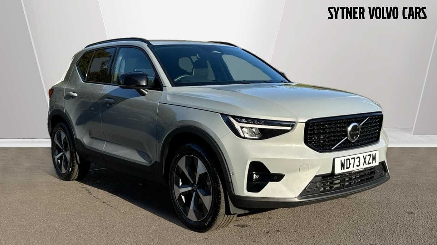 Main listing image - Volvo XC40