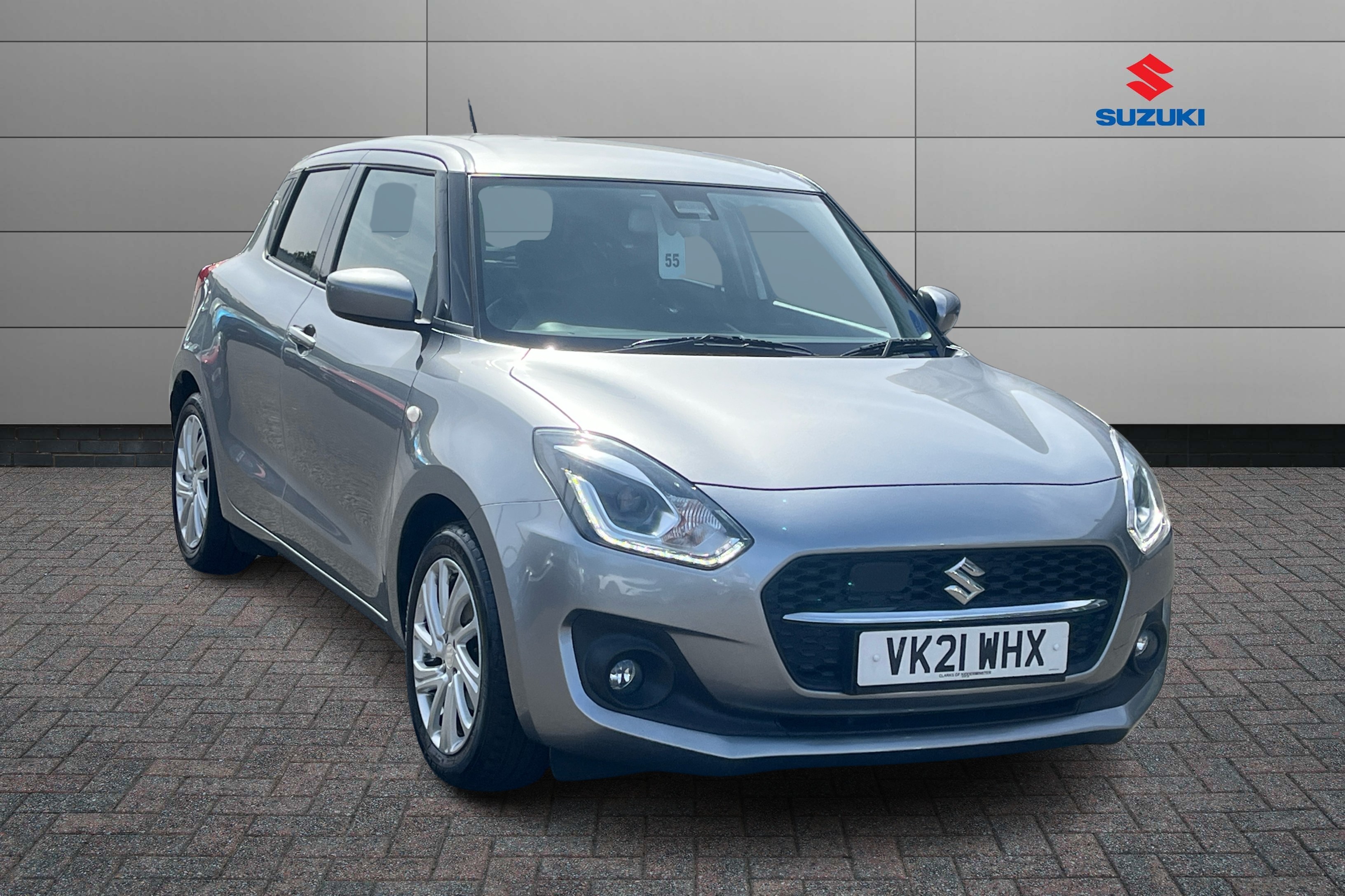 Main listing image - Suzuki Swift