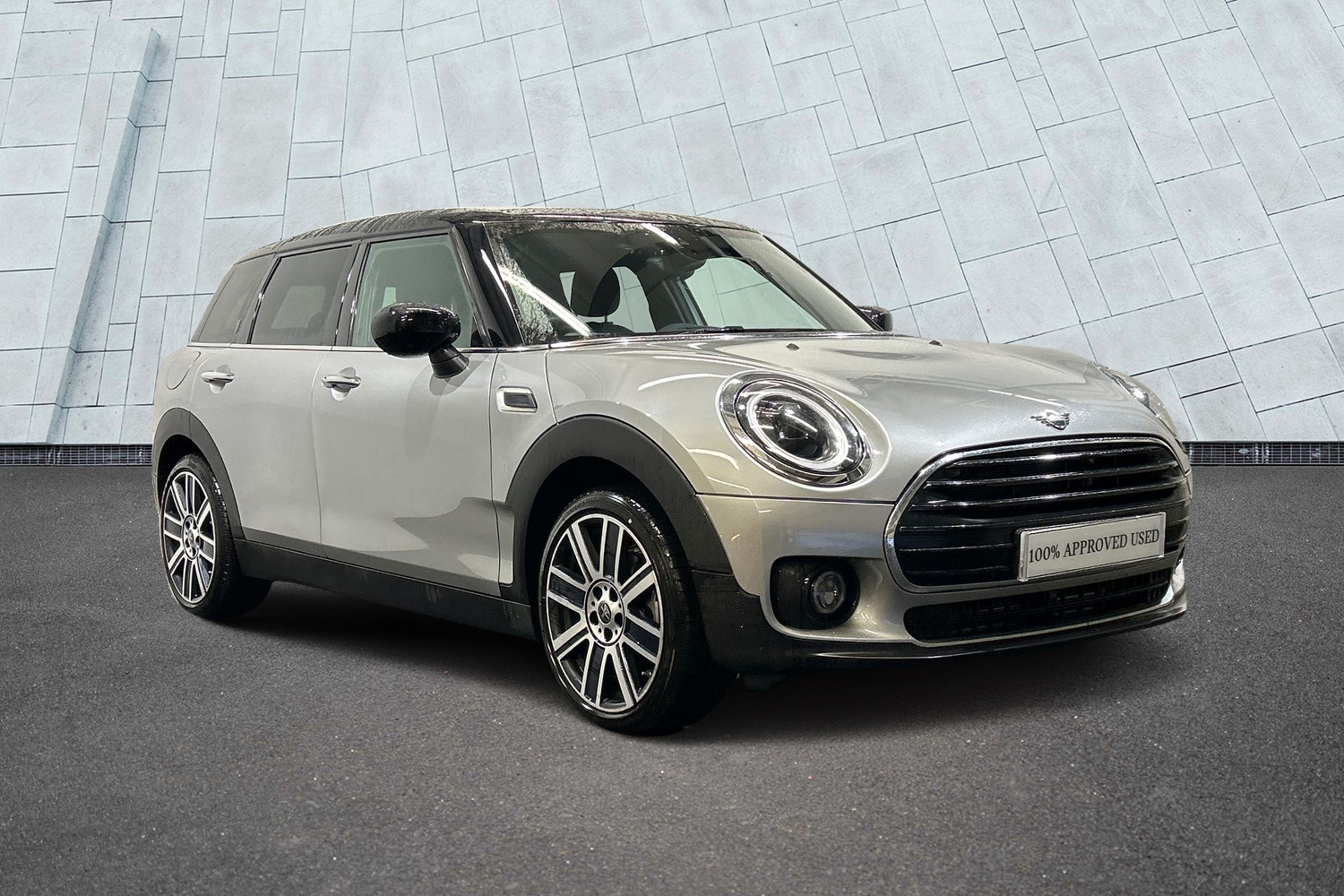 Main listing image - MINI Clubman