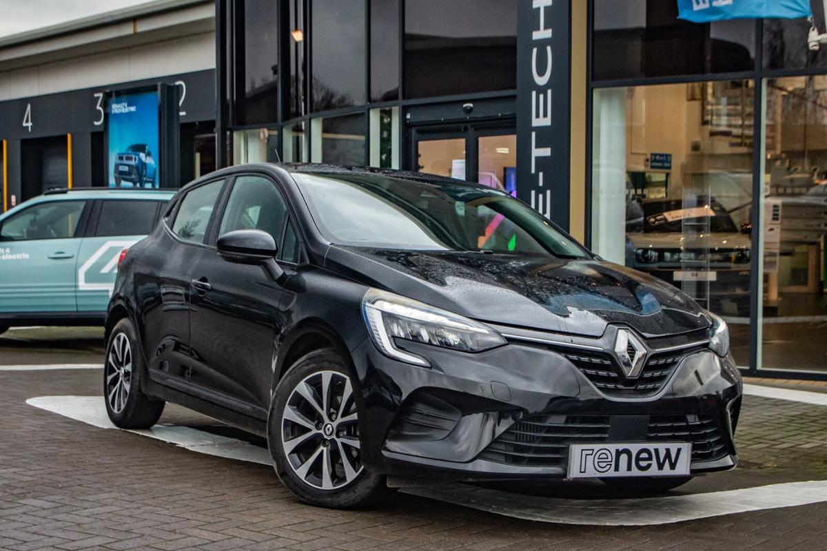 Main listing image - Renault Clio