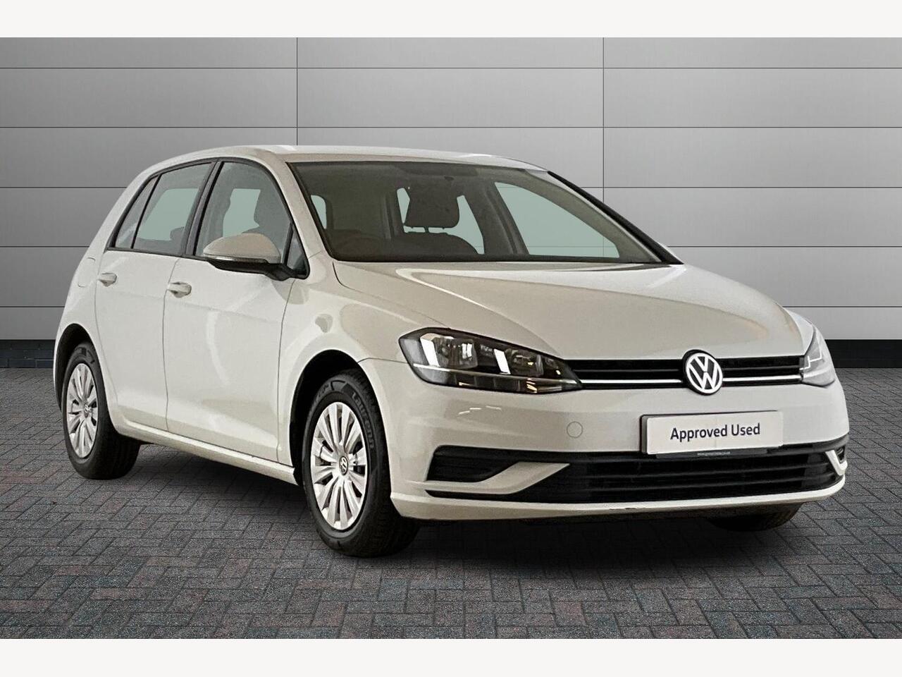 Main listing image - Volkswagen Golf