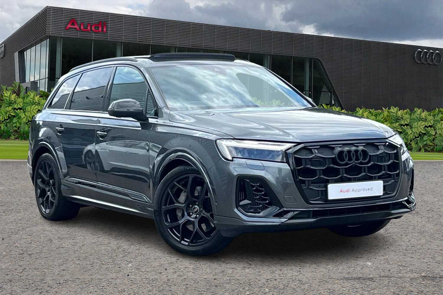 Main listing image - Audi Q7
