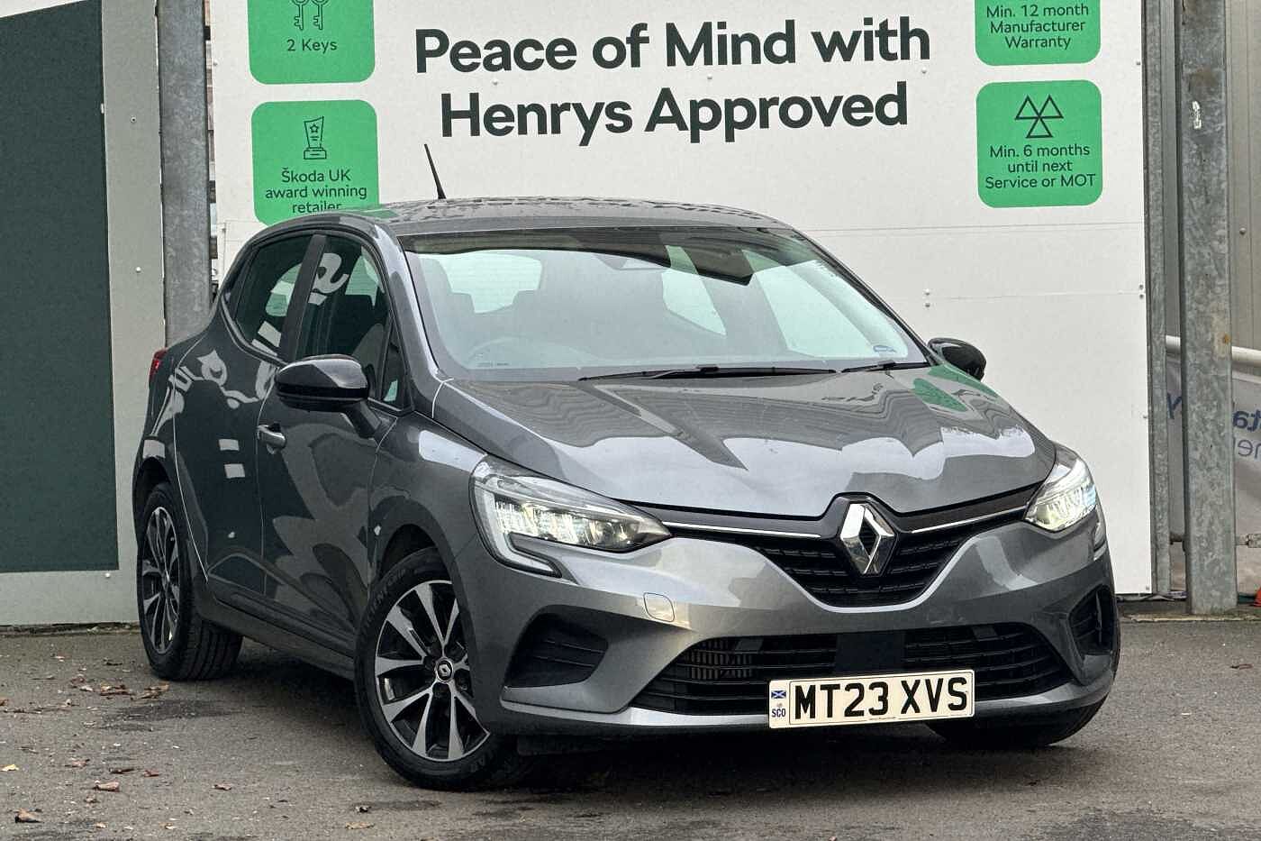 Main listing image - Renault Clio