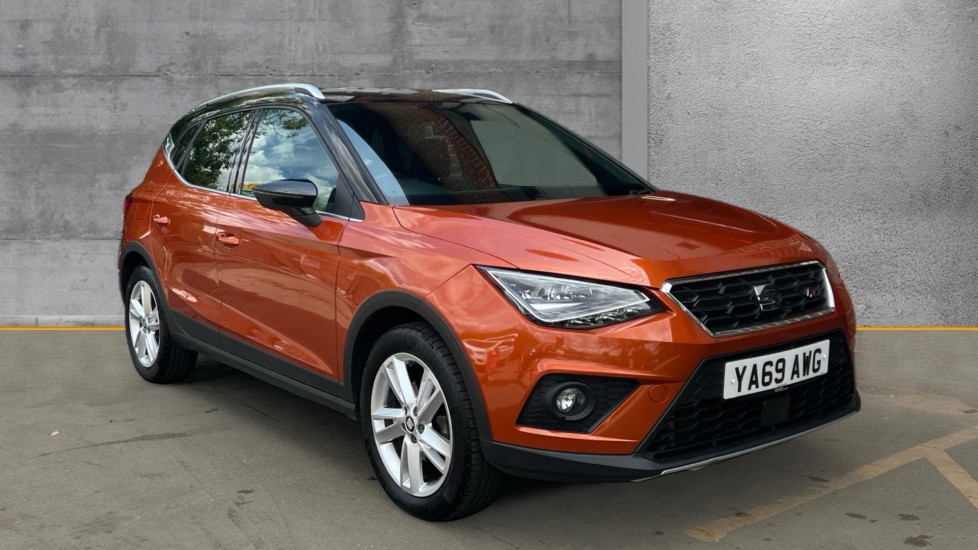 Main listing image - SEAT Arona