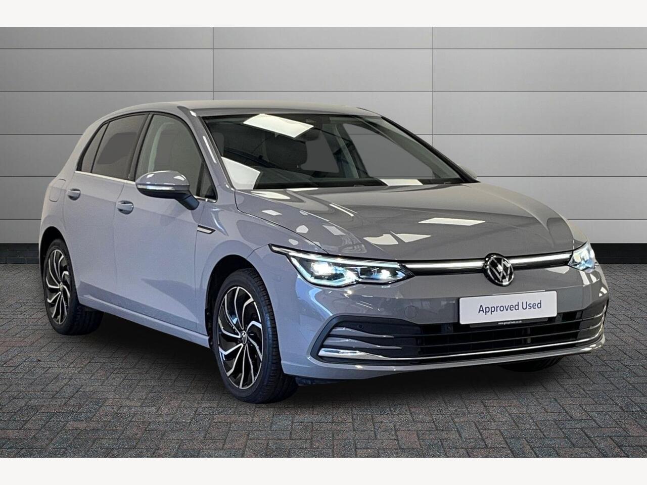 Main listing image - Volkswagen Golf