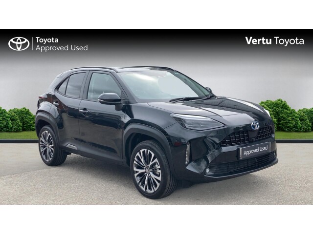 Main listing image - Toyota Yaris Cross