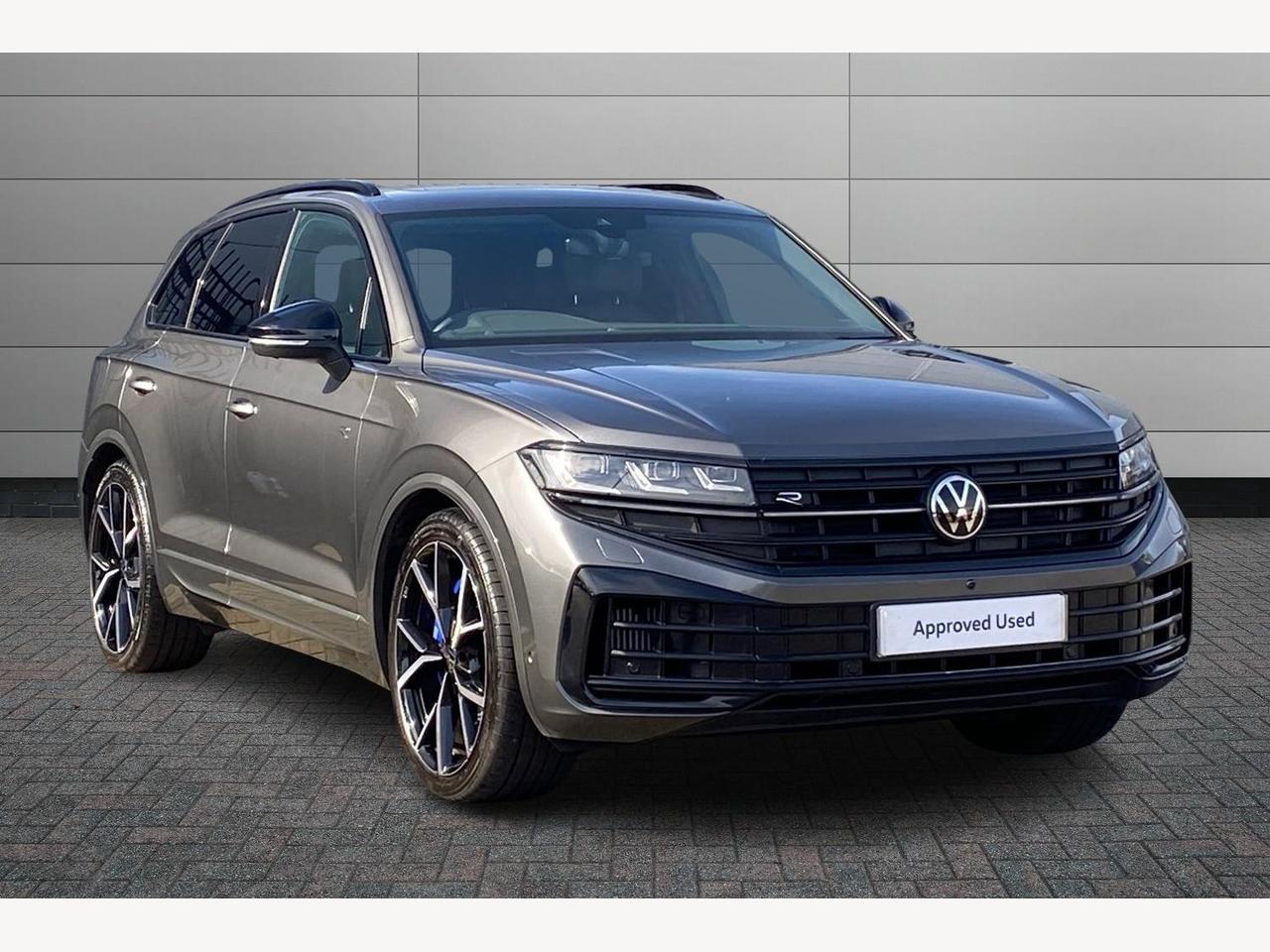 Main listing image - Volkswagen Touareg