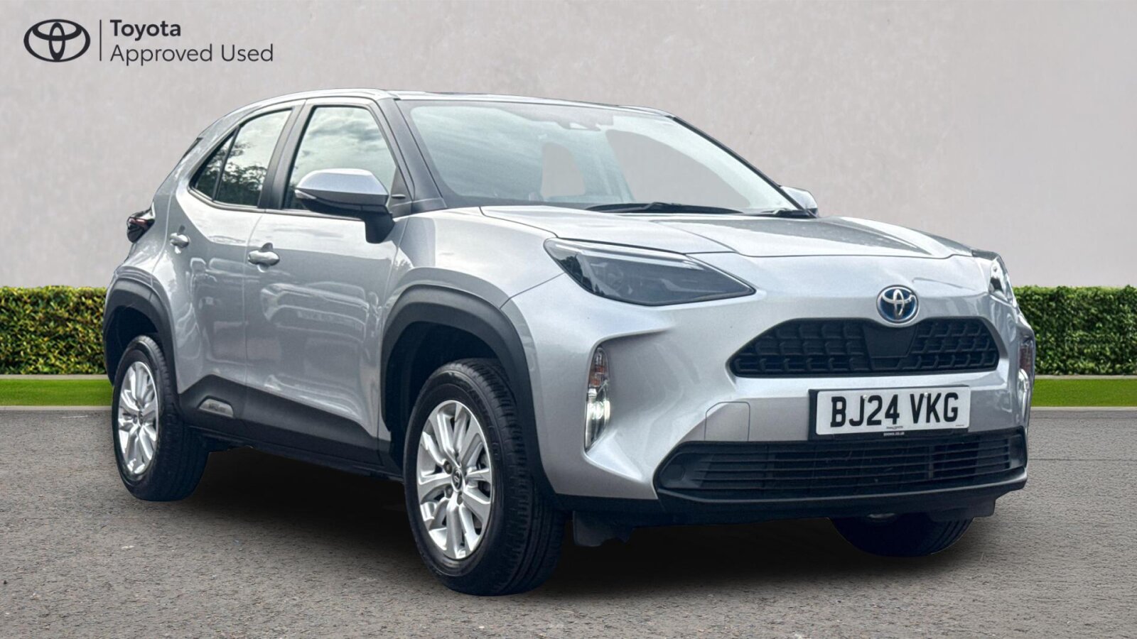 Main listing image - Toyota Yaris Cross