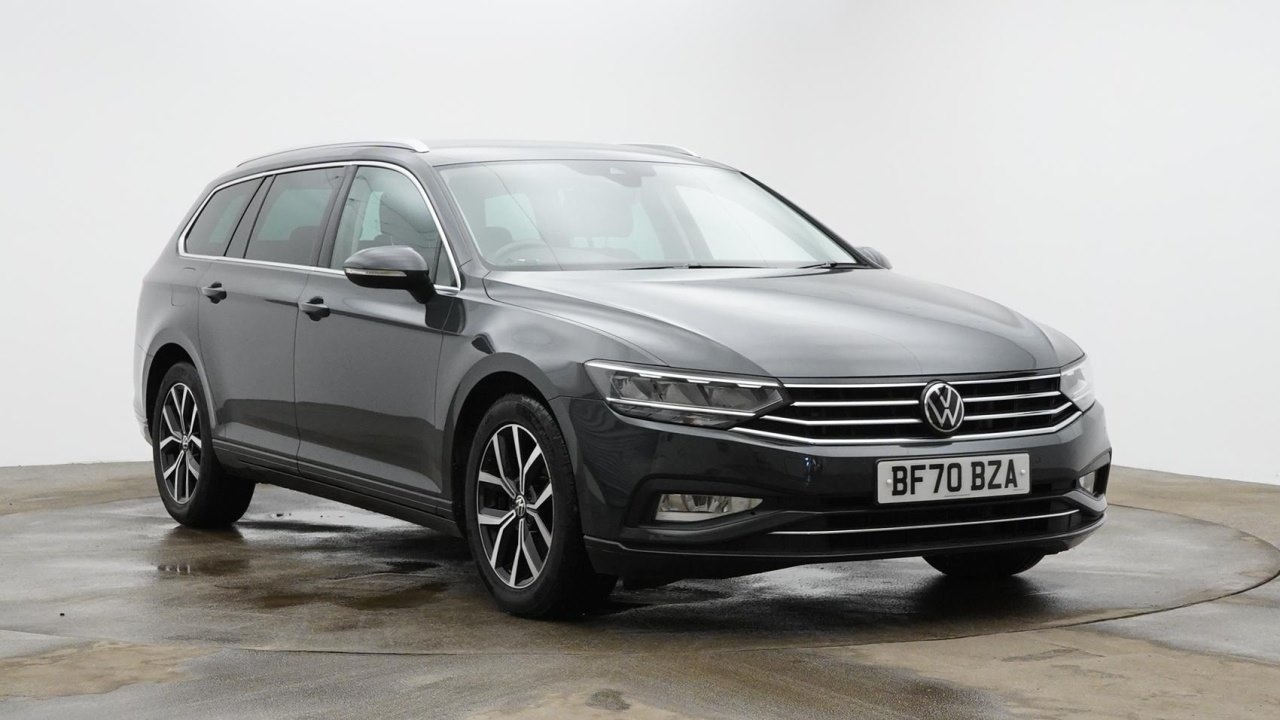 Main listing image - Volkswagen Passat Estate