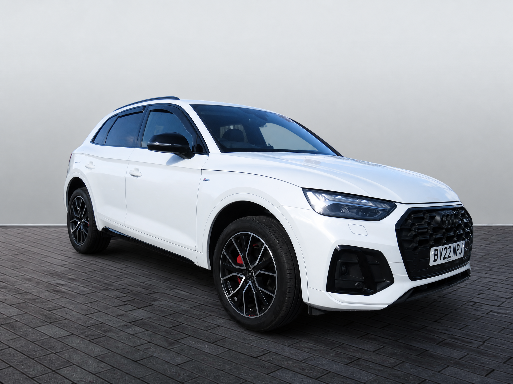 Main listing image - Audi Q5
