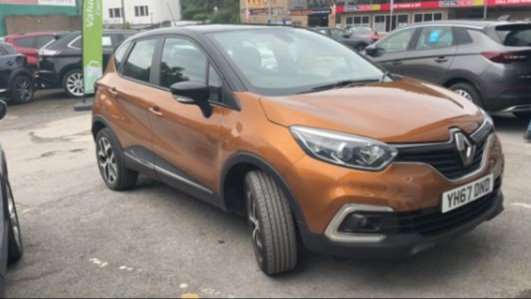 Main listing image - Renault Captur