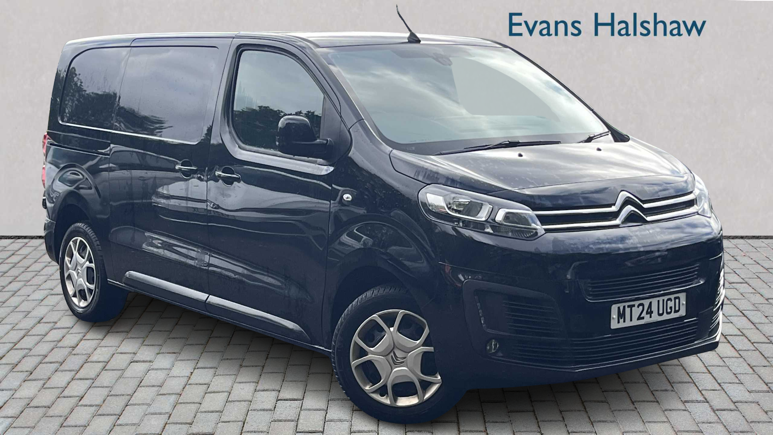 Main listing image - Citroen Dispatch