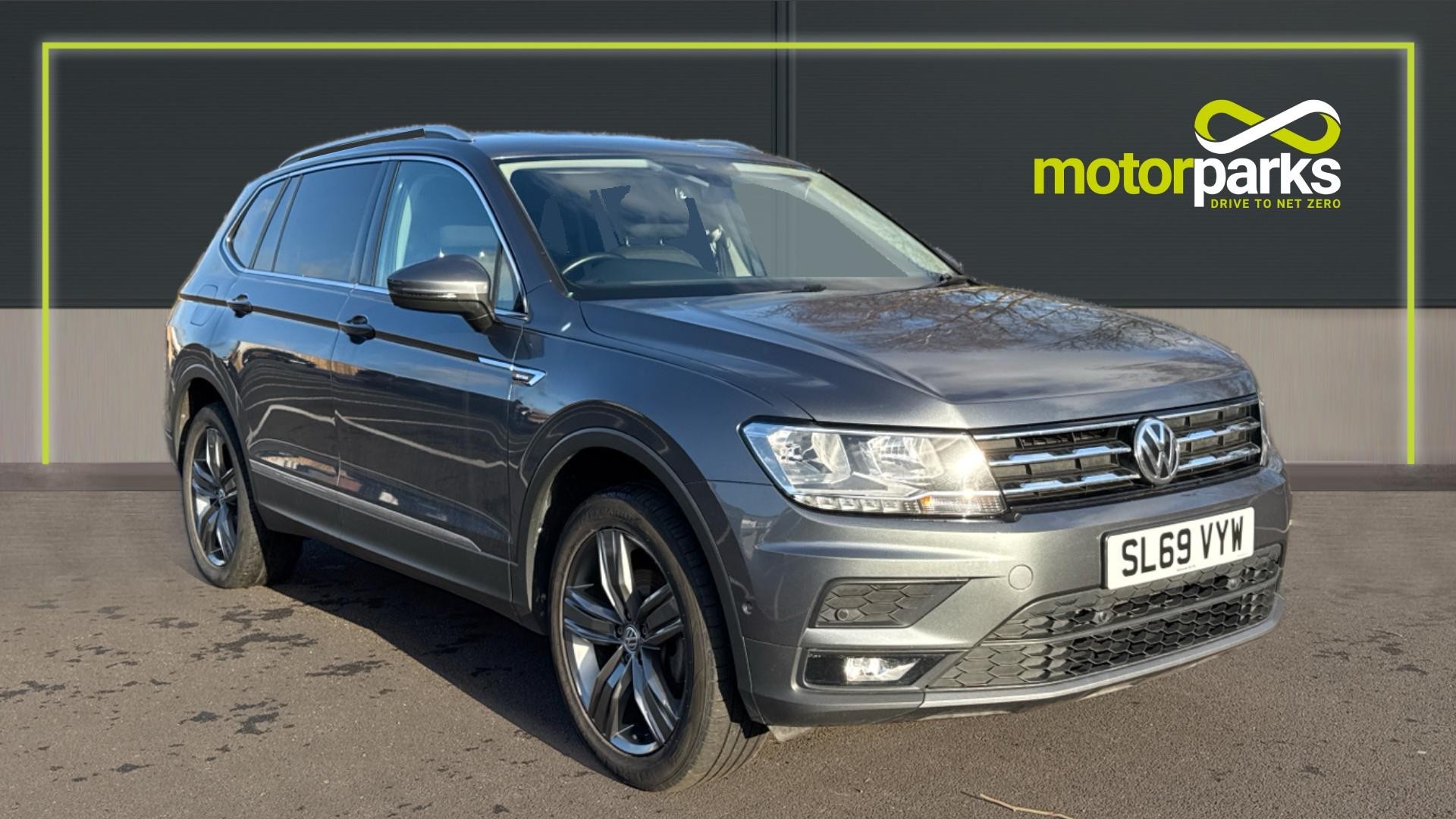 Main listing image - Volkswagen Tiguan Allspace