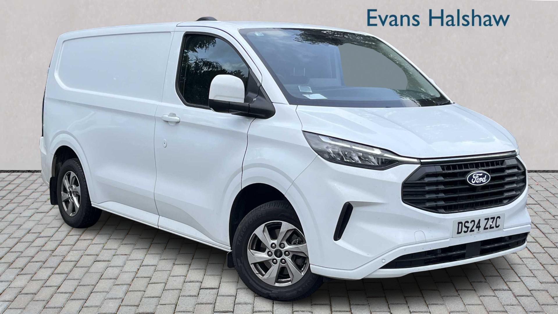 Main listing image - Ford Transit Custom