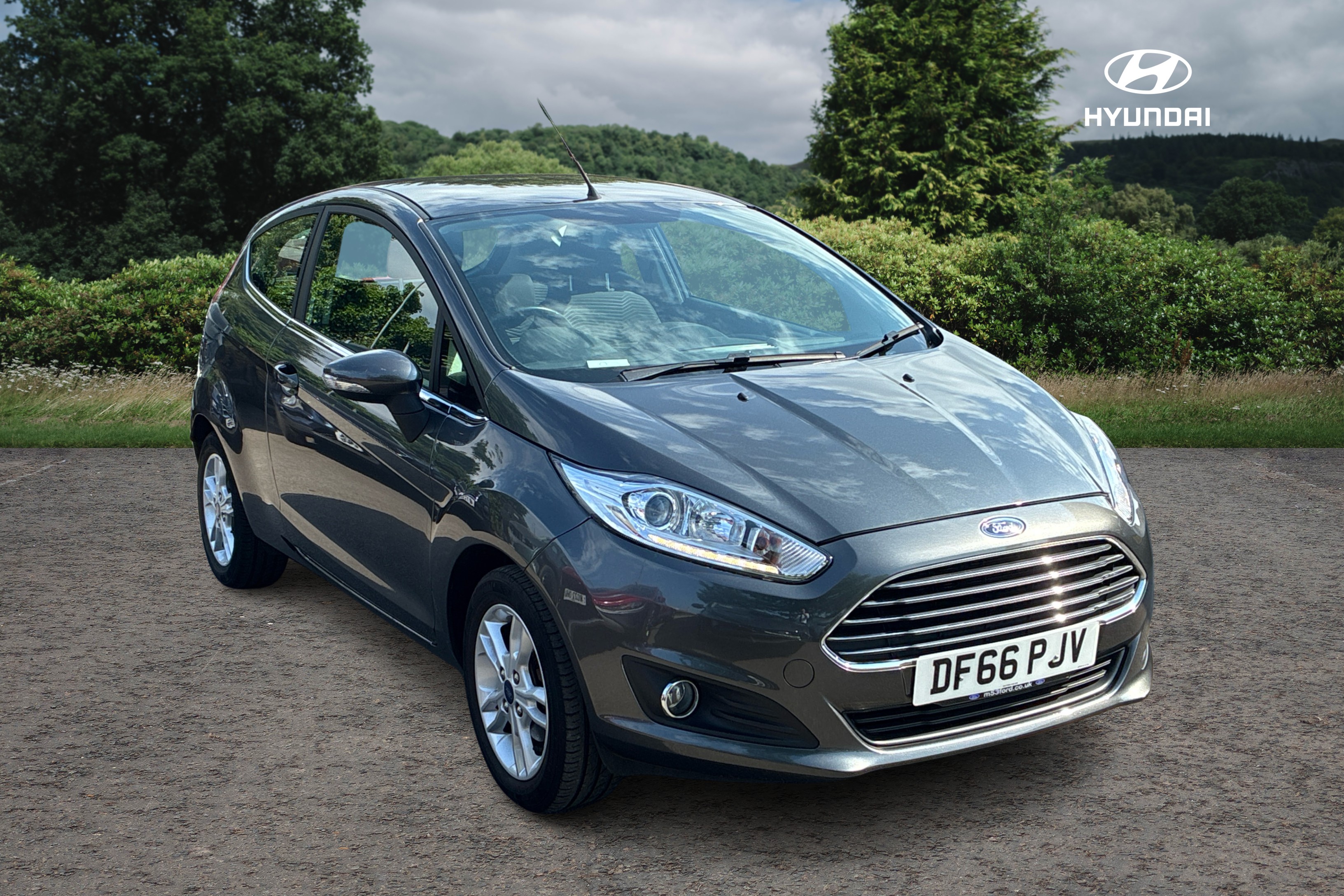 Main listing image - Ford Fiesta