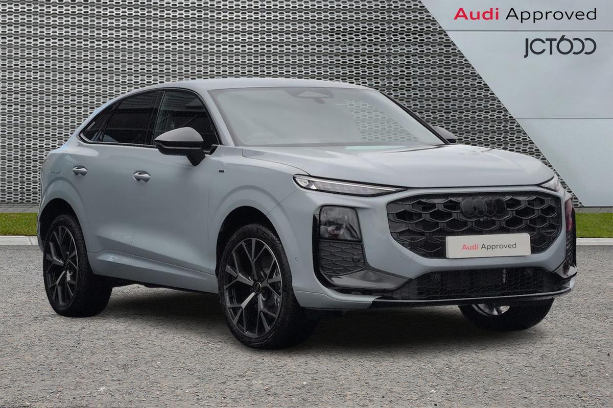 Main listing image - Audi Q3
