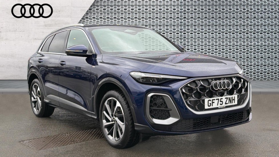 Main listing image - Audi Q5