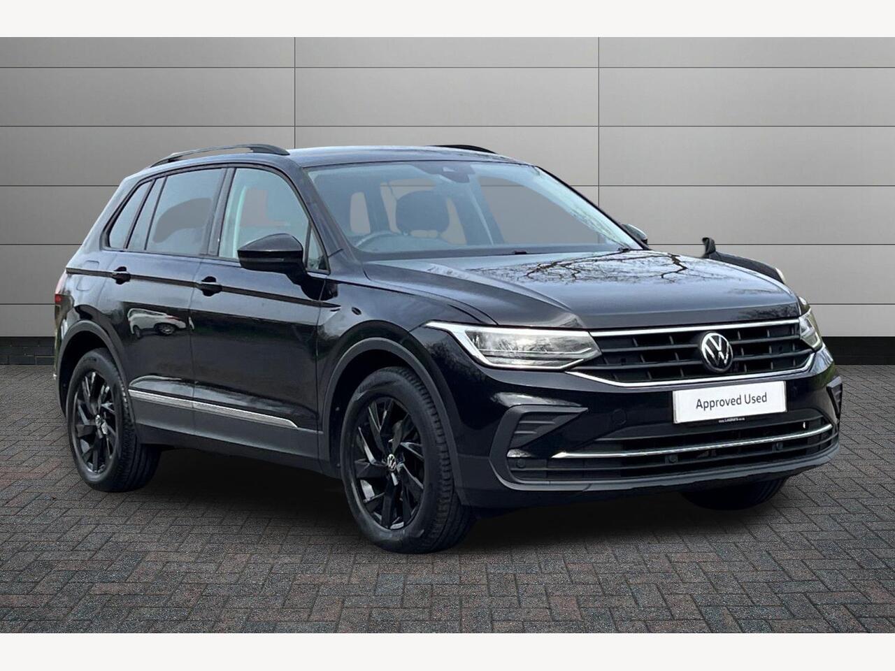 Main listing image - Volkswagen Tiguan