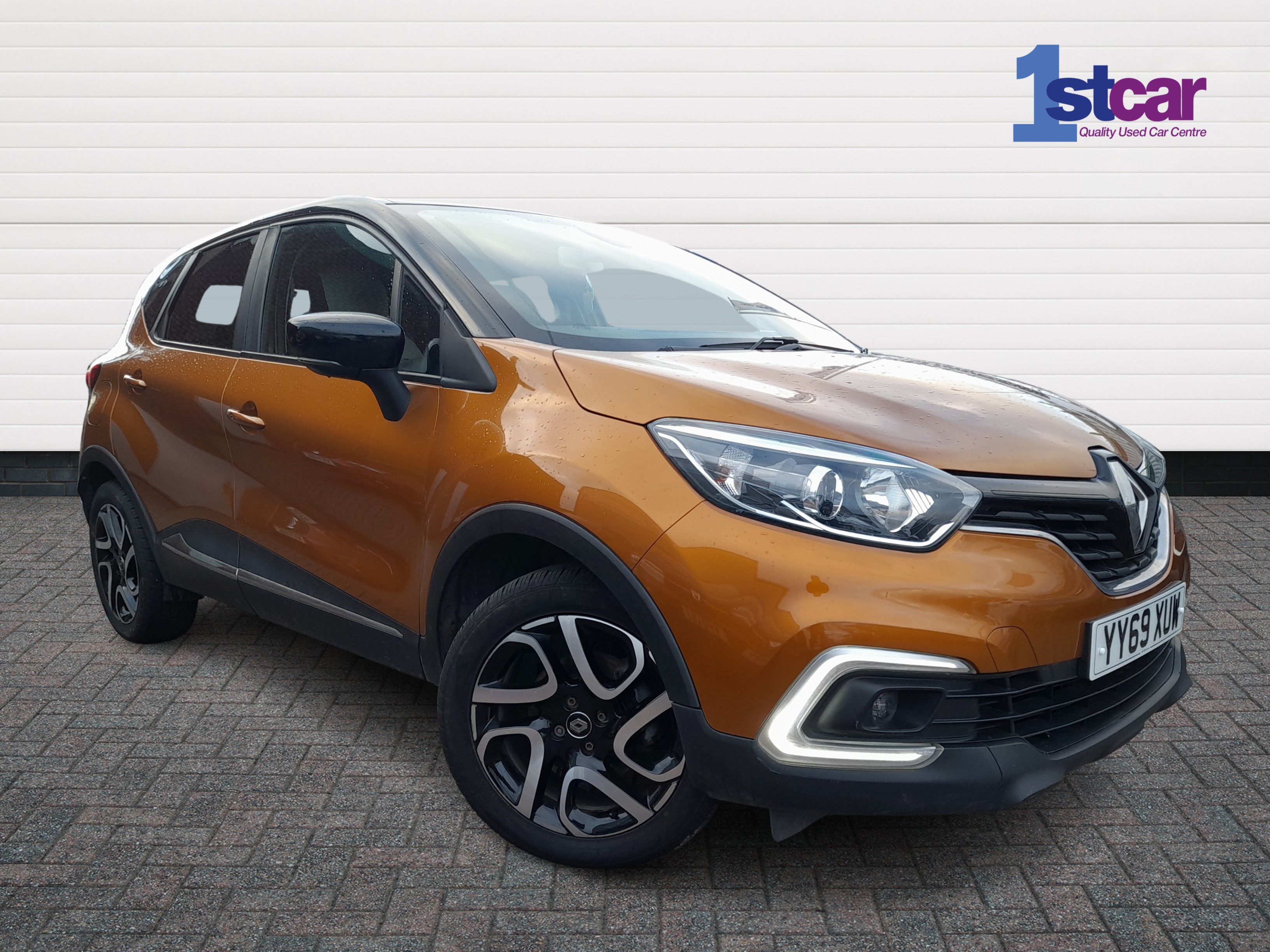 Main listing image - Renault Captur