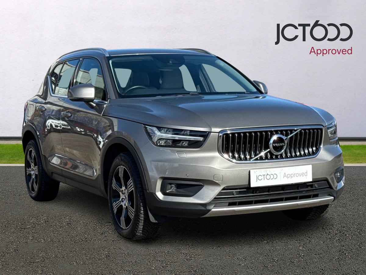 Main listing image - Volvo XC40