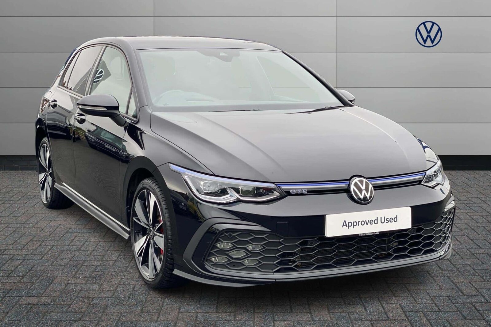 Main listing image - Volkswagen Golf