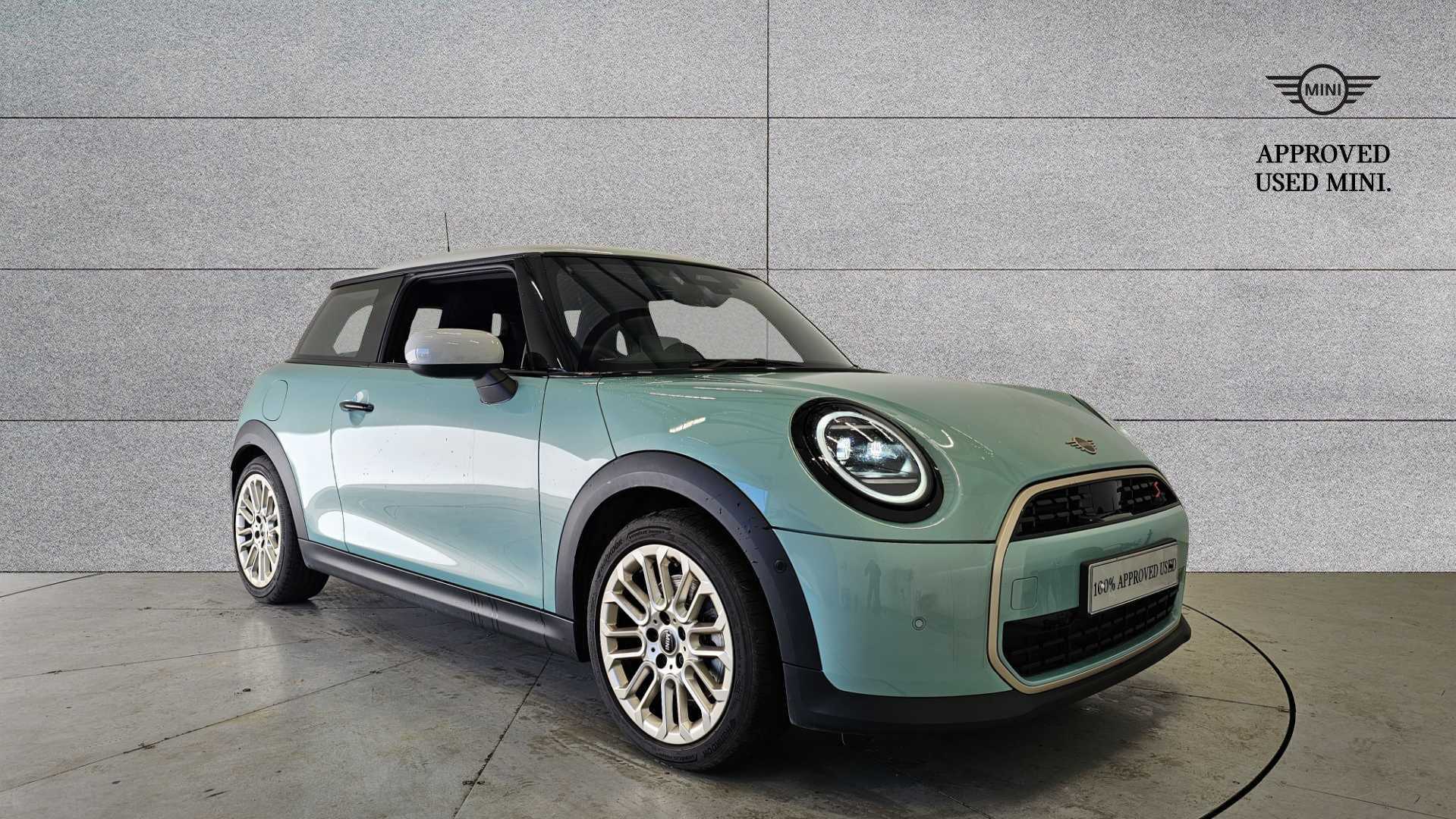 Main listing image - MINI Hatchback