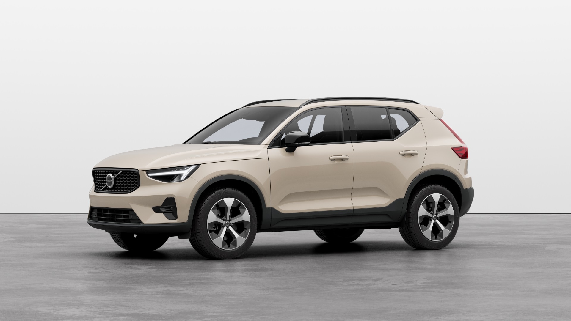 Main listing image - Volvo XC40