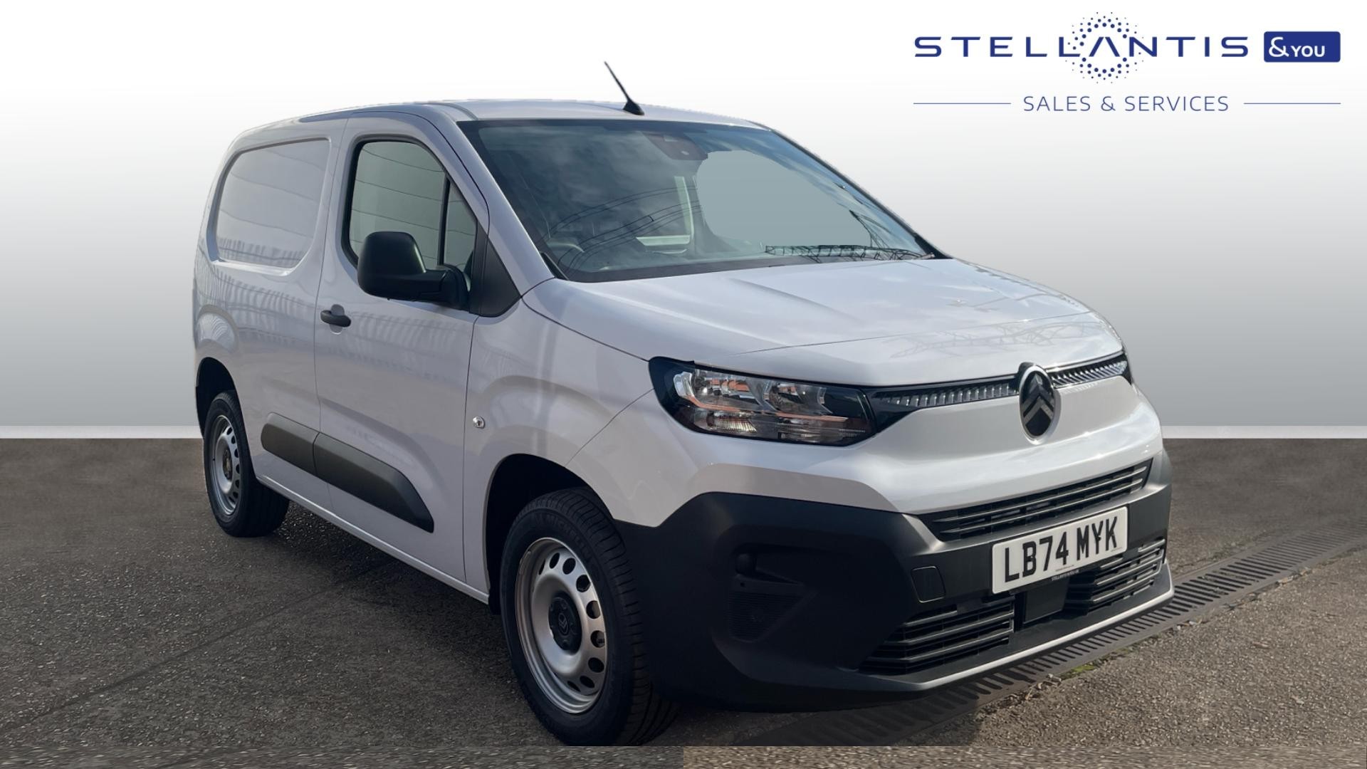 Main listing image - Citroen Berlingo Van