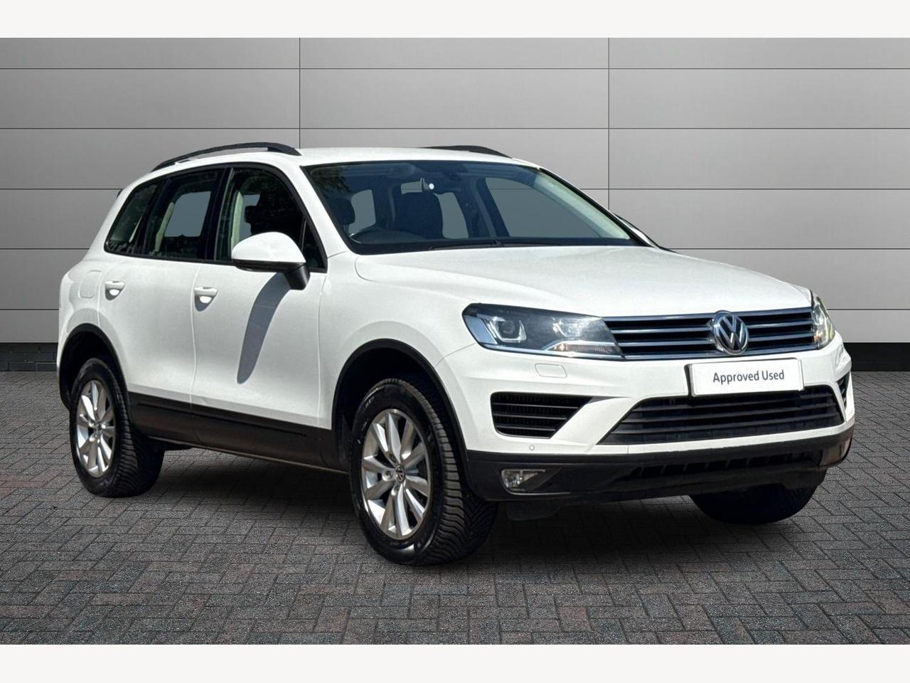 Main listing image - Volkswagen Touareg
