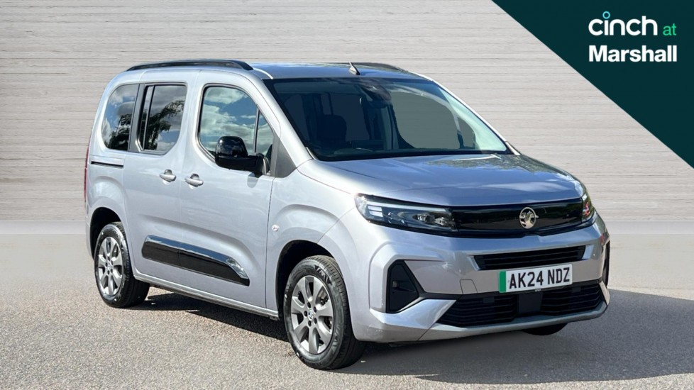 Main listing image - Vauxhall Combo Life-e