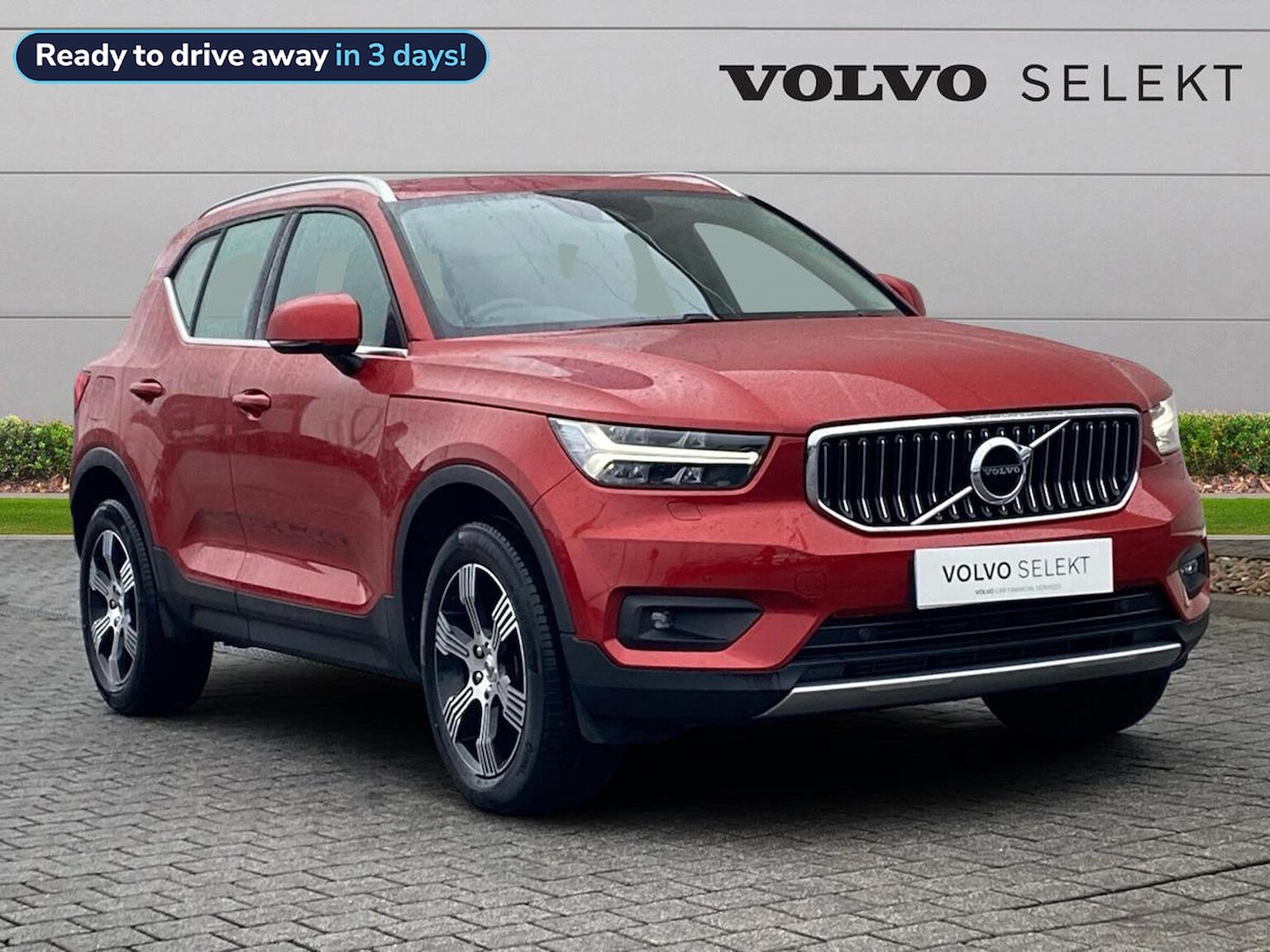 Main listing image - Volvo XC40