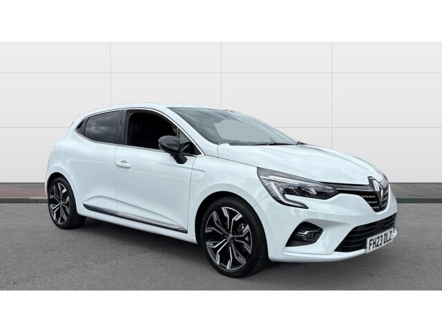 Main listing image - Renault Clio