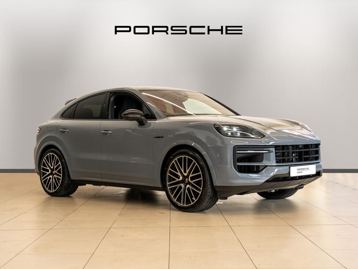 Main listing image - Porsche Cayenne