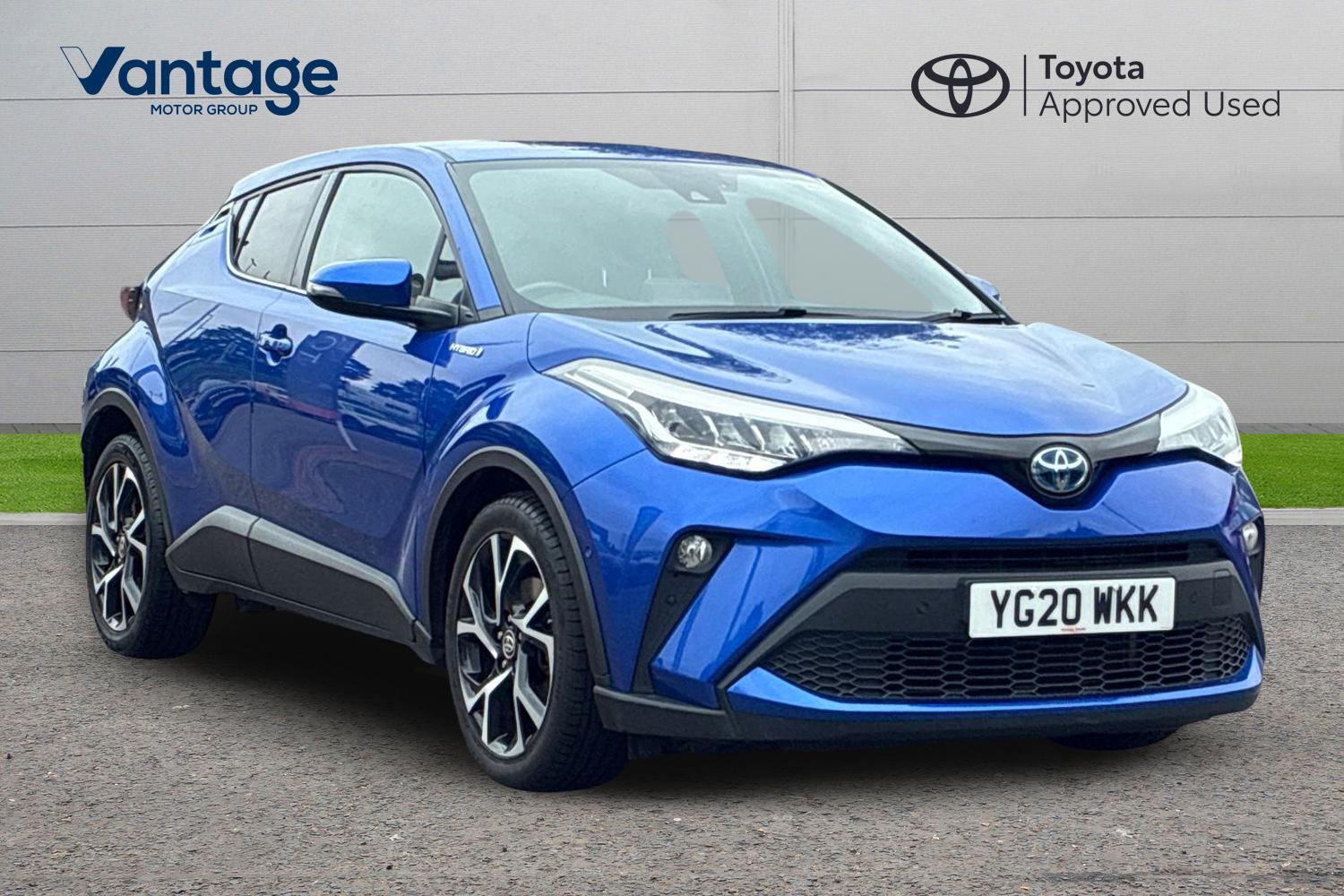 Main listing image - Toyota C-HR