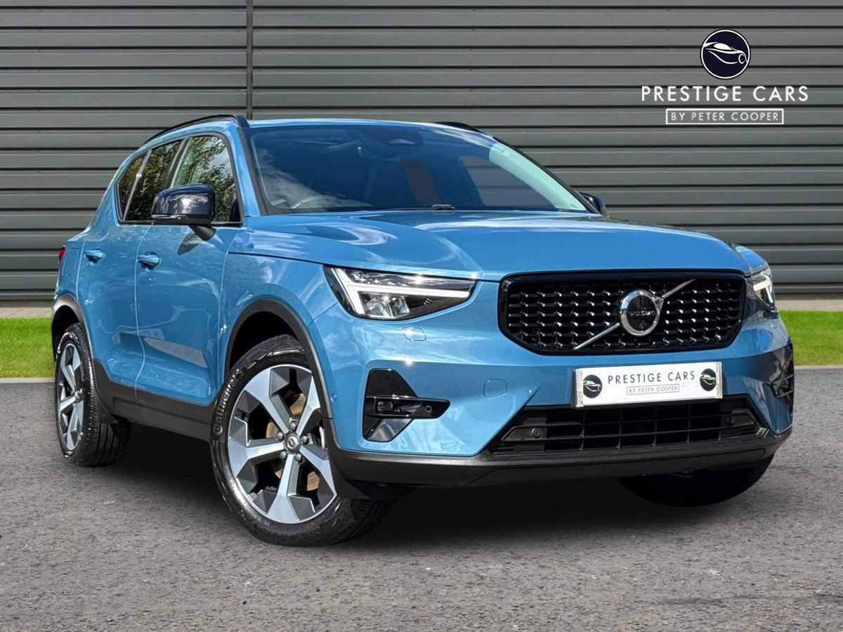 Main listing image - Volvo XC40