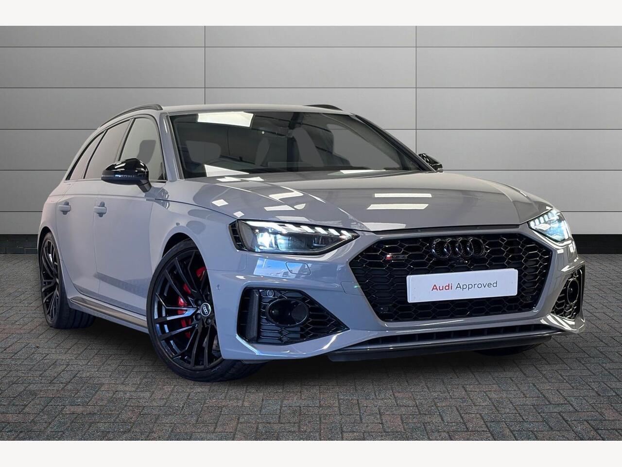 Main listing image - Audi RS4