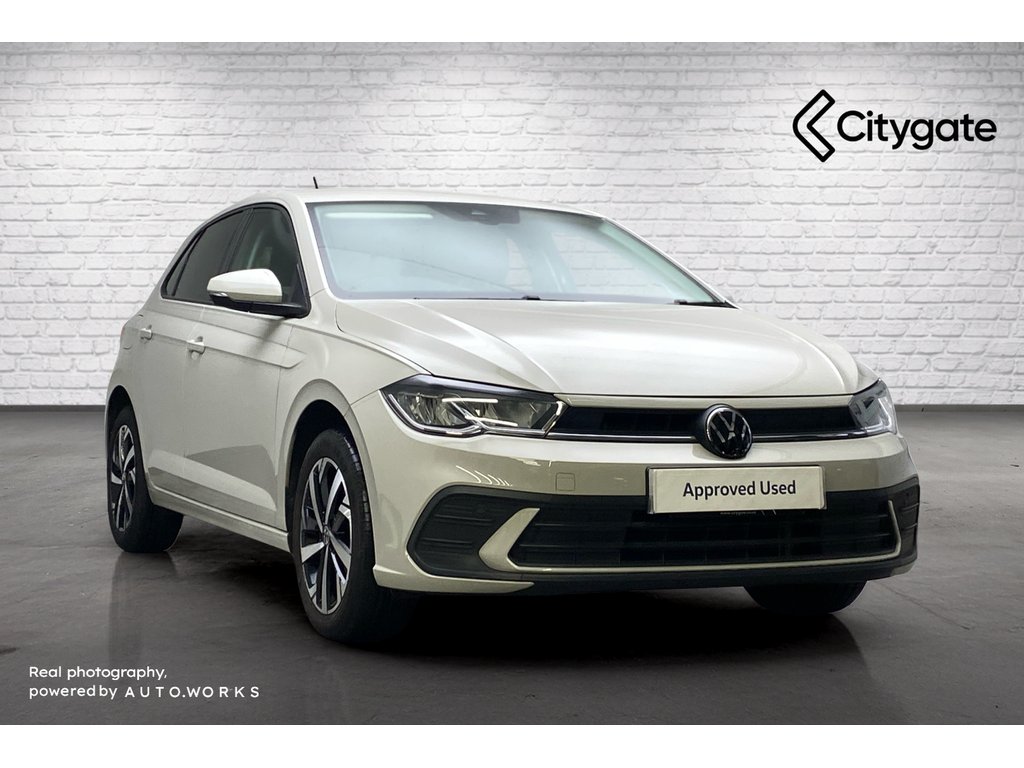 Main listing image - Volkswagen Polo