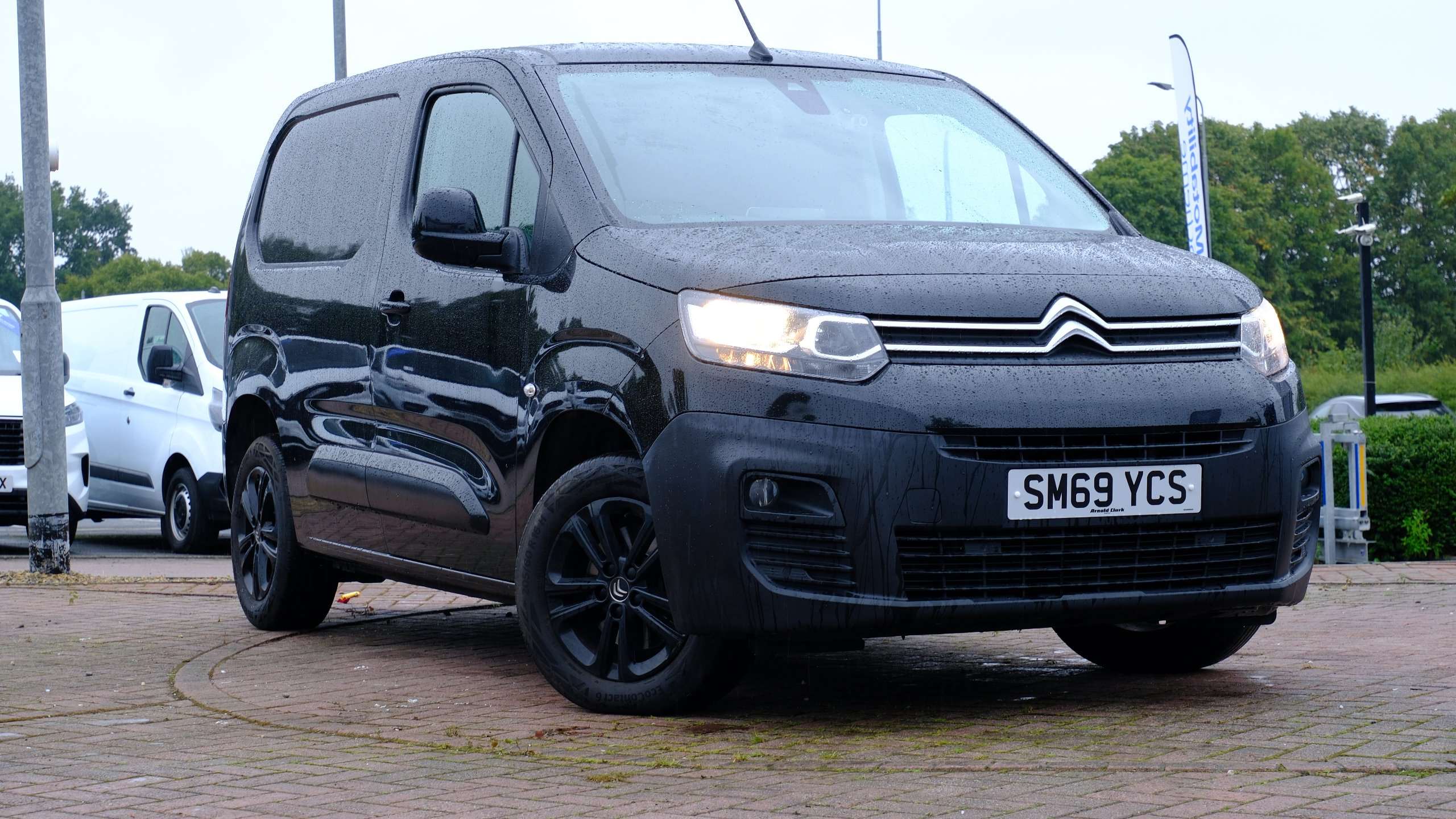 Main listing image - Citroen Berlingo Van