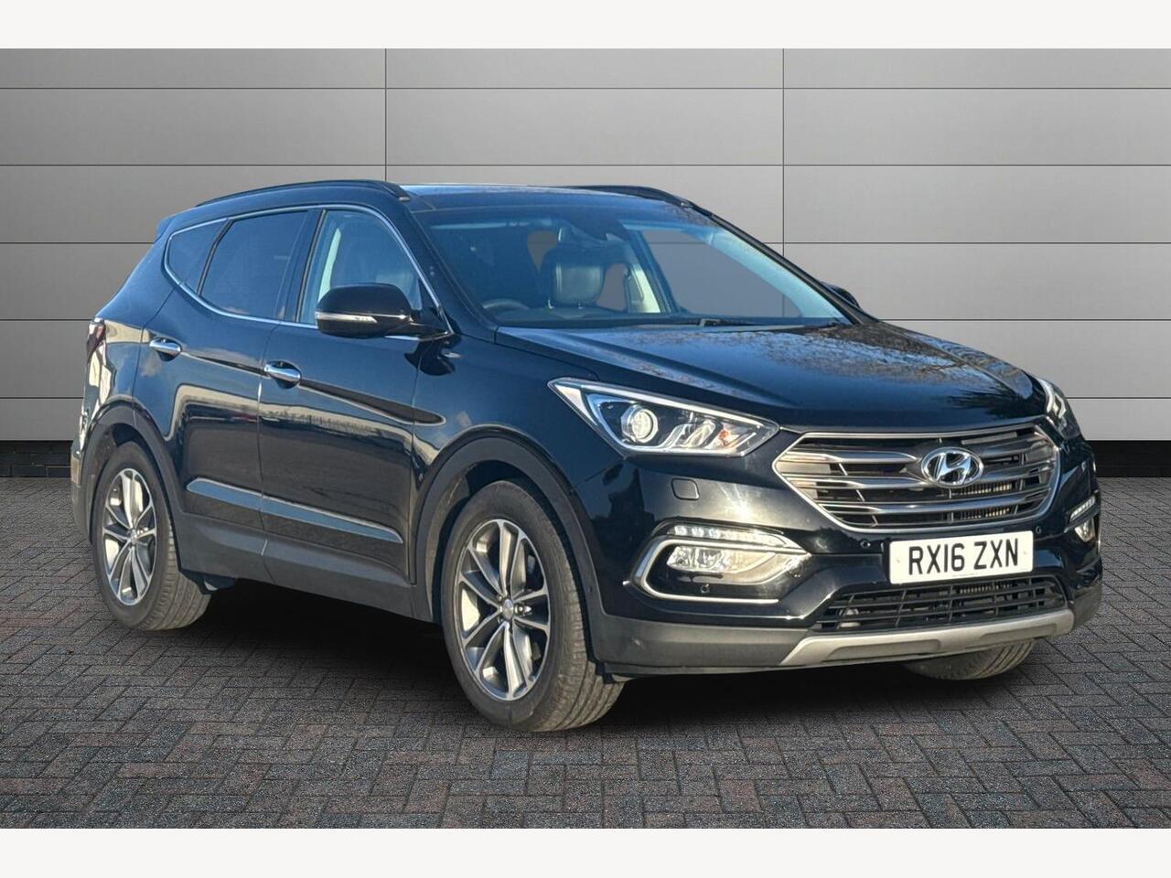 Main listing image - Hyundai Santa Fe