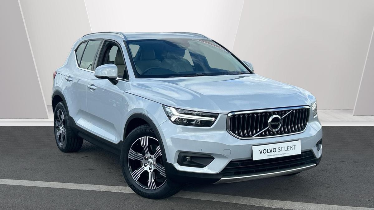 Main listing image - Volvo XC40