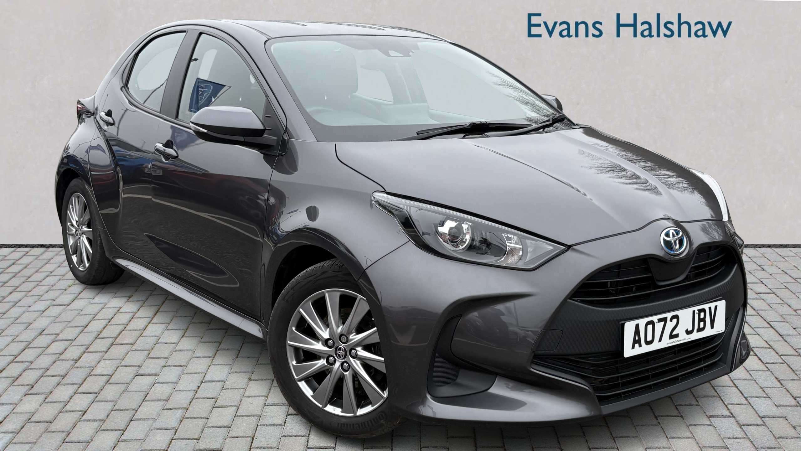 Main listing image - Toyota Yaris