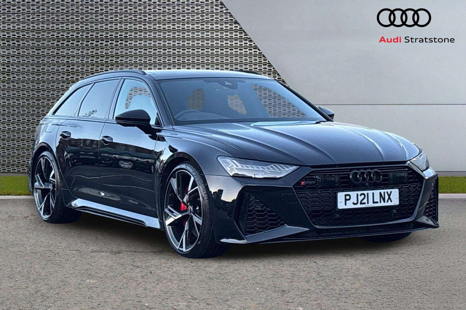 Main listing image - Audi RS6