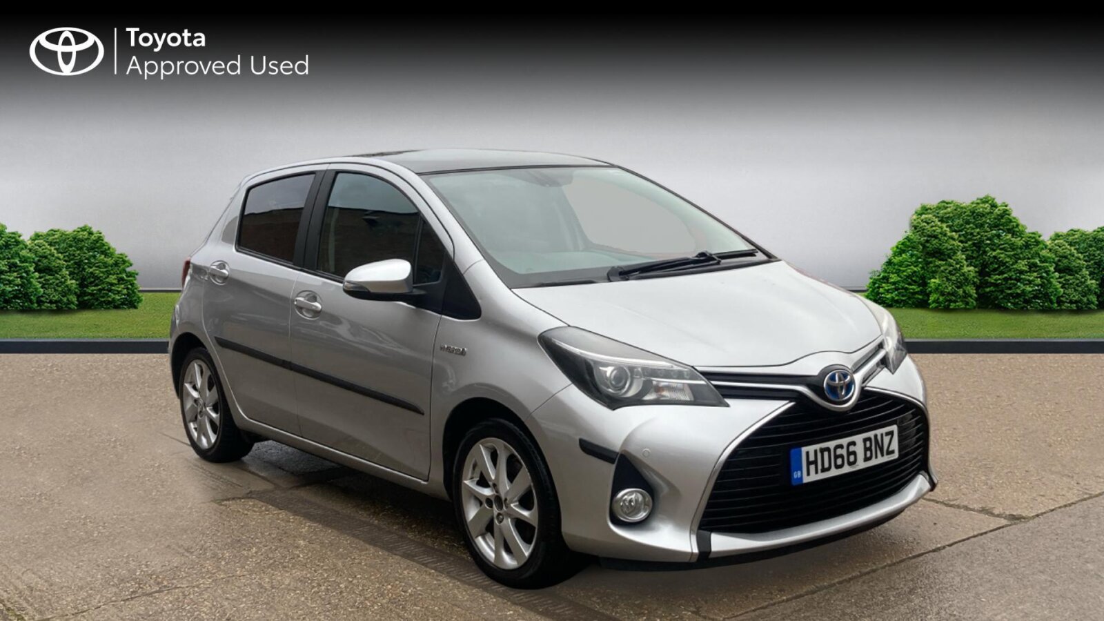 Main listing image - Toyota Yaris