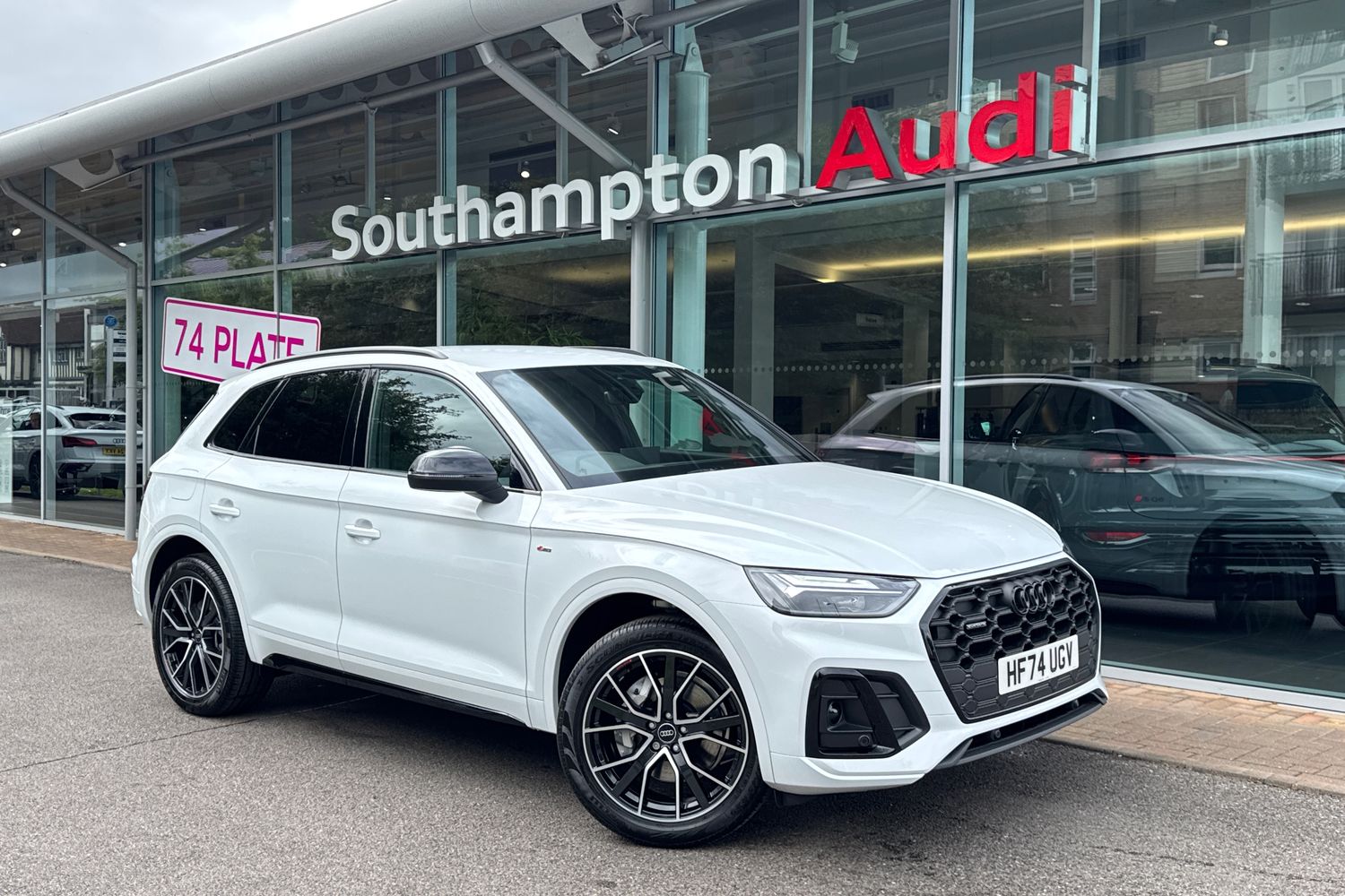 Main listing image - Audi Q5