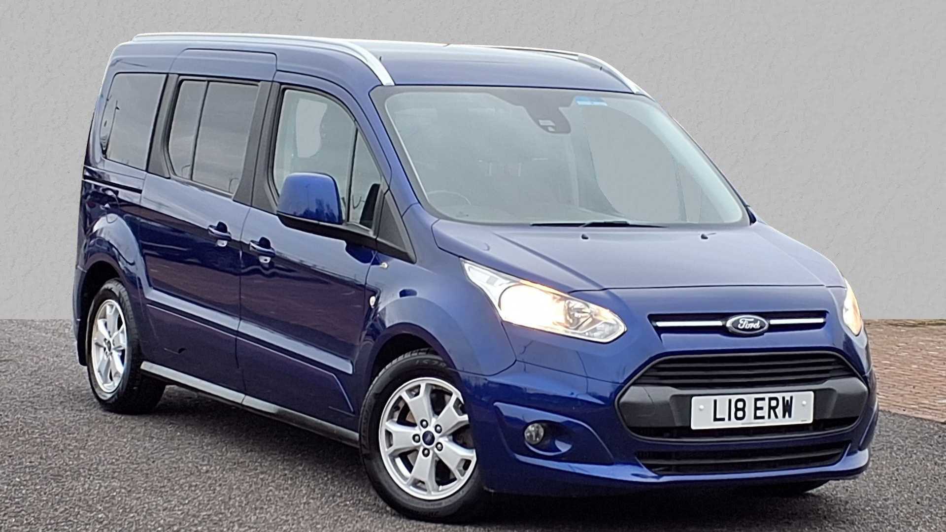 Main listing image - Ford Grand Tourneo Connect