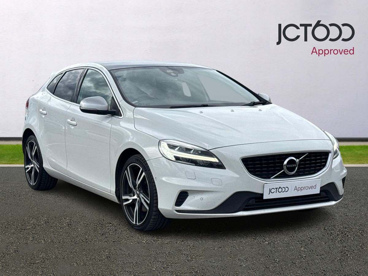 Main listing image - Volvo V40