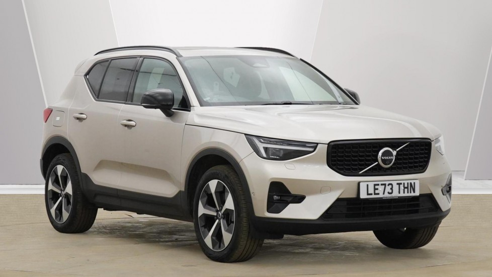 Main listing image - Volvo XC40