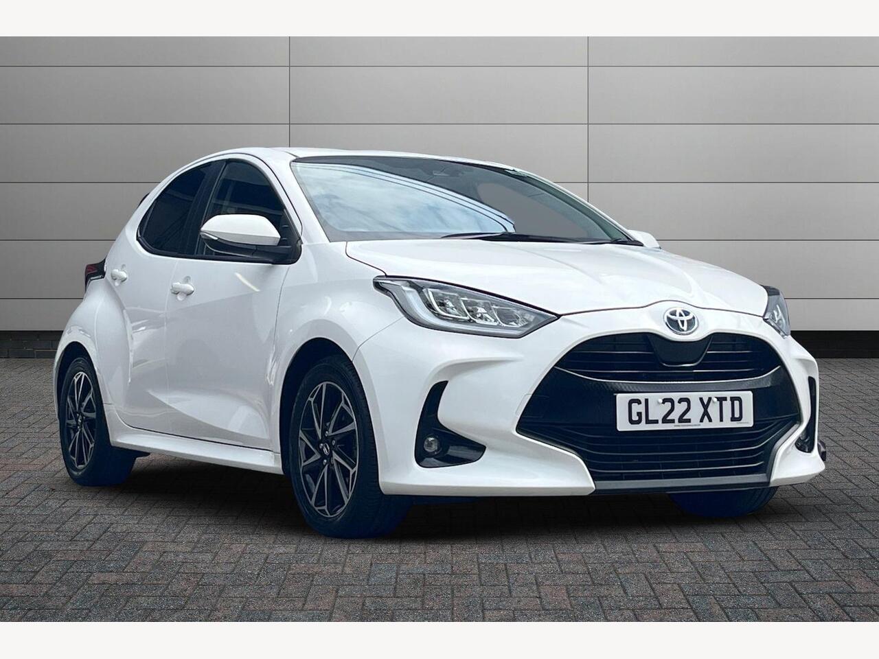 Main listing image - Toyota Yaris