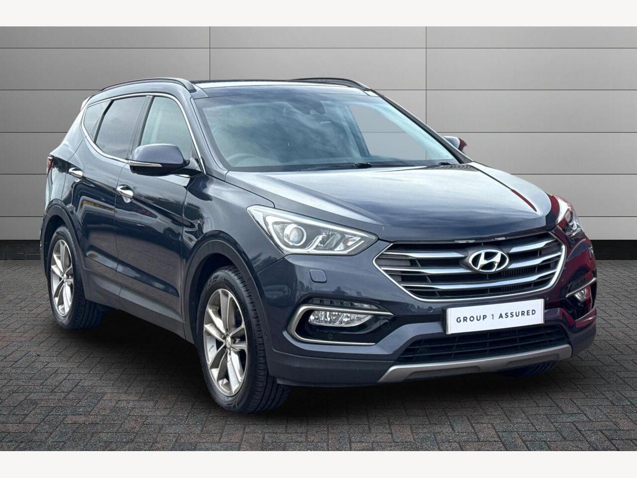 Main listing image - Hyundai Santa Fe